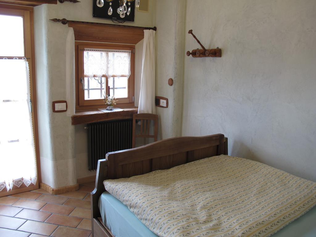 Villa Agriturismo Alpenvidehof Coredo Zimmer foto